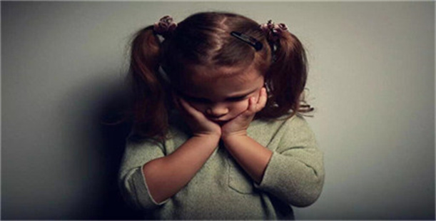 孩子心理辅导学校如何教育内向的孩子.jpg